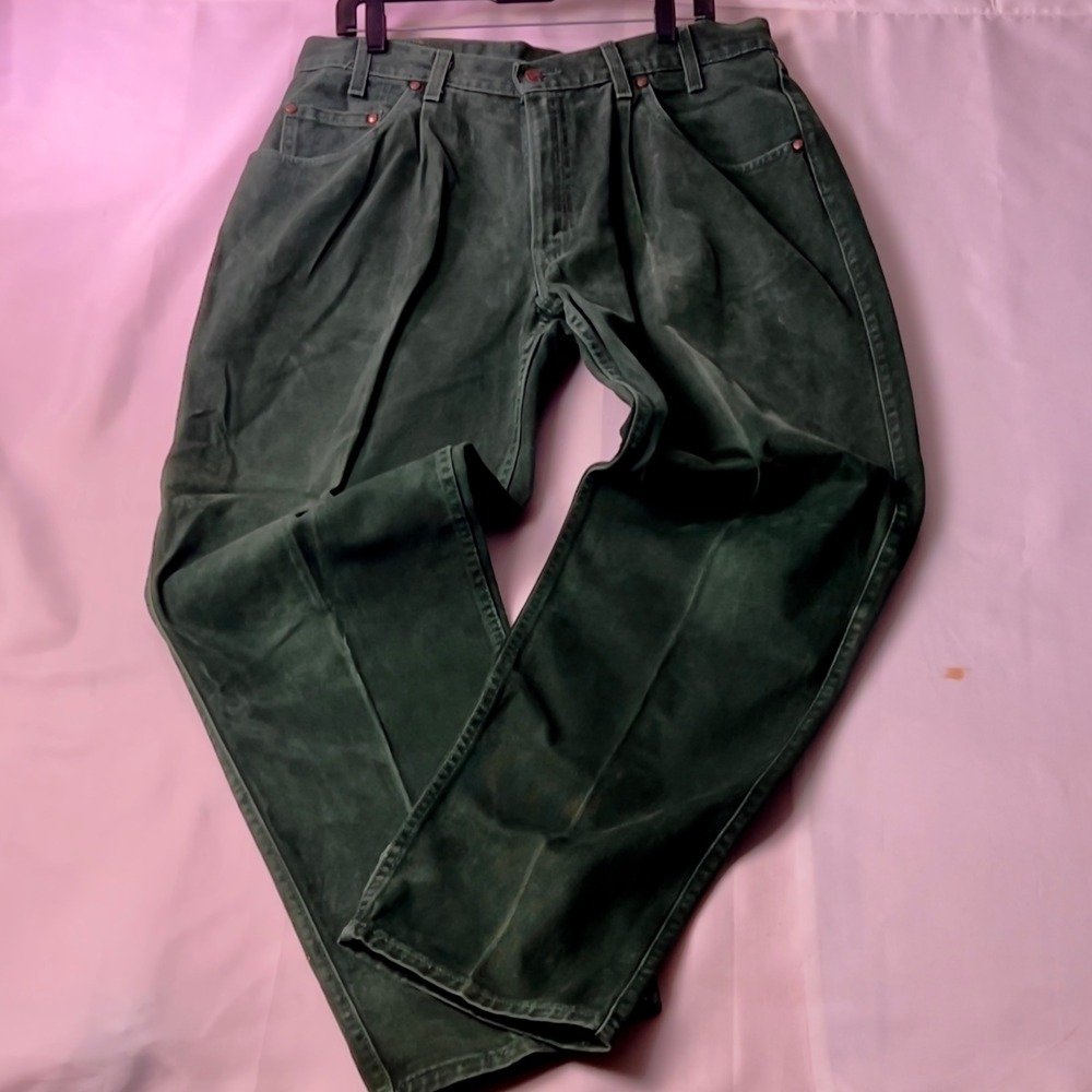 Vintage 90's Green Levis 546 Loose Fit pleated Made in USA Orange Tab w36' L 32'